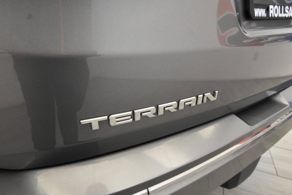 2020 GMC Terrain Denali 4x4 4dr SUV, Gray, Mileage: 49,780 - photo 33
