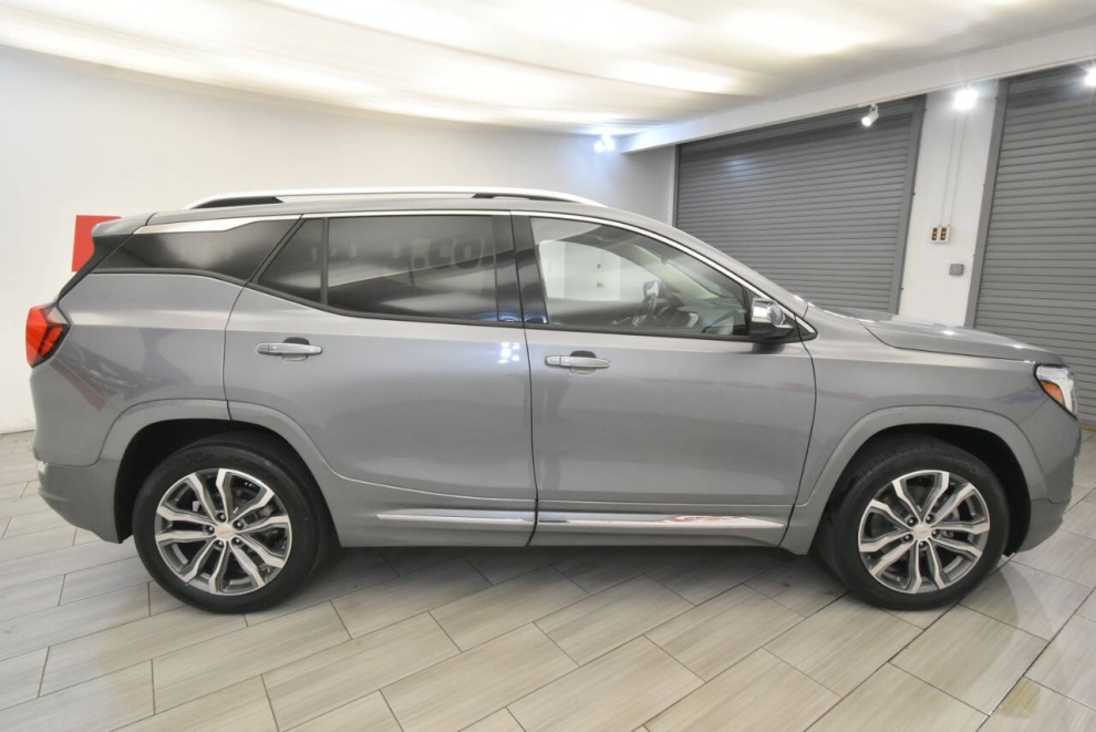 2020 GMC Terrain Denali 4x4 4dr SUV, Gray, Mileage: 49,780 - photo 5