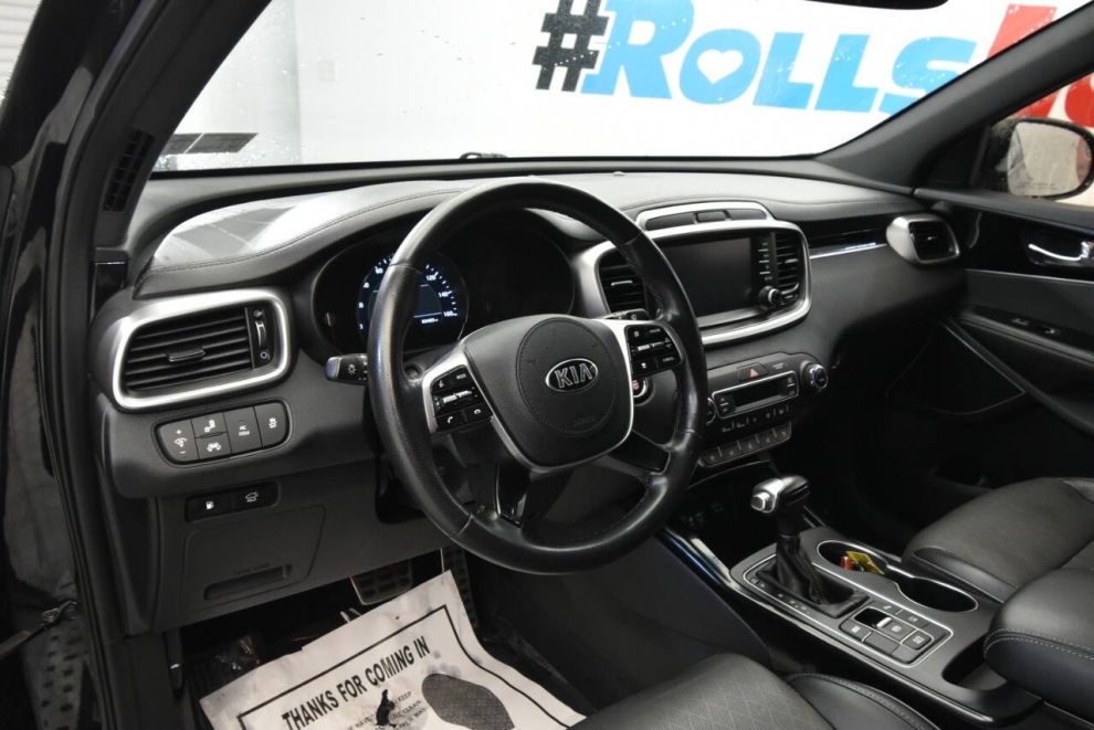2019 Kia Sorento SX Limited V6 4dr SUV, Black, Mileage: 93,468 - photo 11