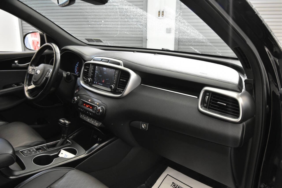 2019 Kia Sorento SX Limited V6 4dr SUV, Black, Mileage: 93,468 - photo 15