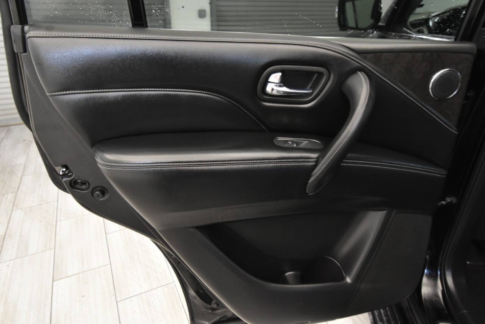 2021 Infiniti QX80 Luxe AWD 4dr SUV, Black, Mileage: 93,652 - photo 14