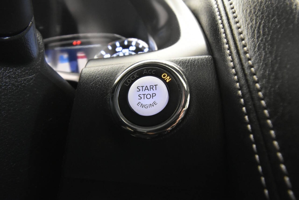 2021 Infiniti QX80 Luxe AWD 4dr SUV, Black, Mileage: 93,652 - photo 21