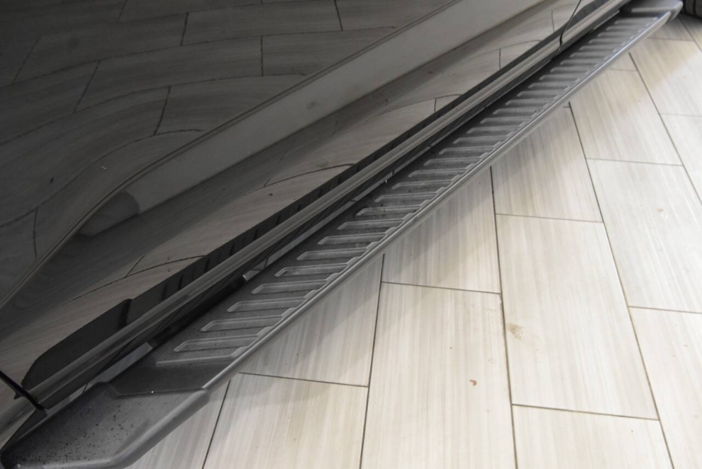 2023 Ford F-150 XLT 4x4 4dr SuperCab 6.5 ft. SB, Black, Mileage: 115,184 - photo 10