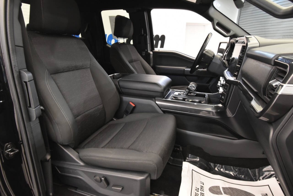 2023 Ford F-150 XLT 4x4 4dr SuperCab 6.5 ft. SB, Black, Mileage: 115,184 - photo 16
