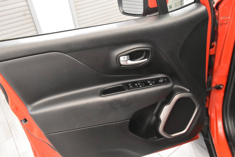 2020 Jeep Renegade High Altitude 4x4 4dr SUV, Red, Mileage: 91,817 - photo 12