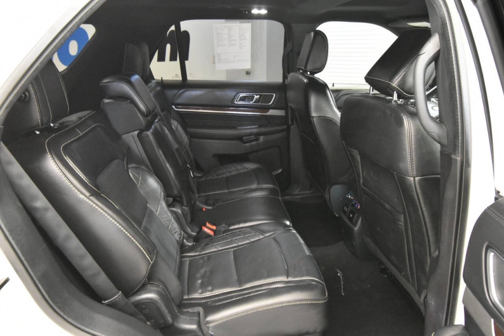 2018 Ford Explorer Platinum AWD 4dr SUV, White, Mileage: 73,391 - photo 22
