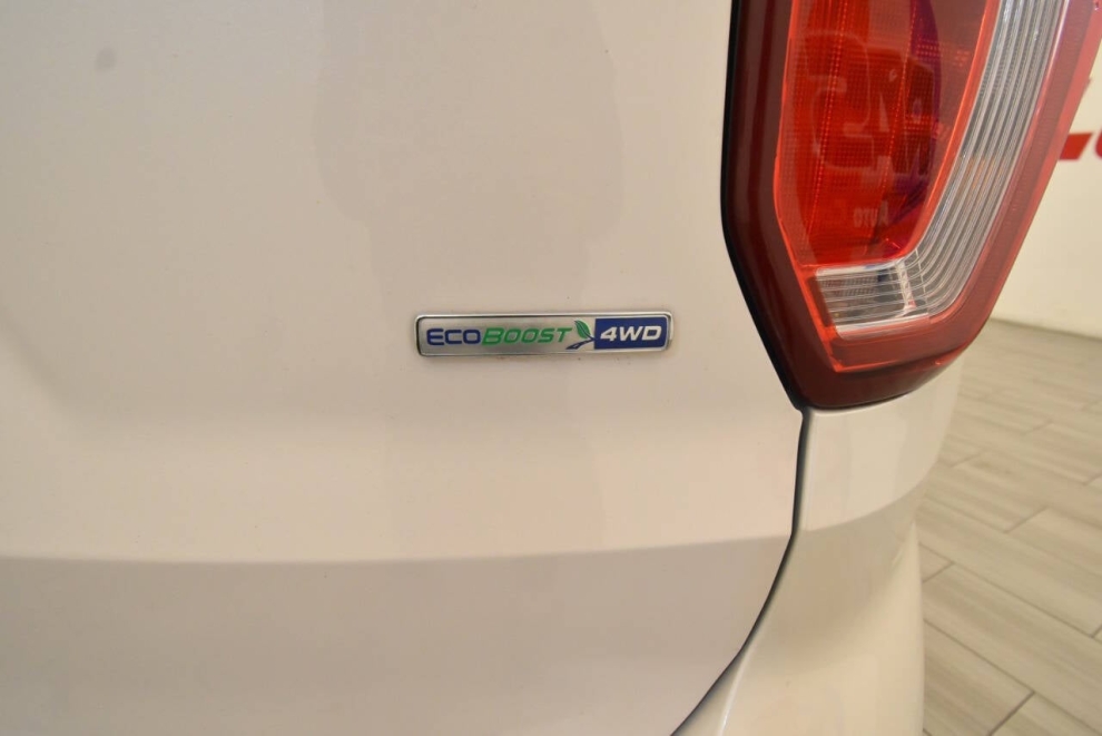 2018 Ford Explorer Platinum AWD 4dr SUV, White, Mileage: 73,391 - photo 43