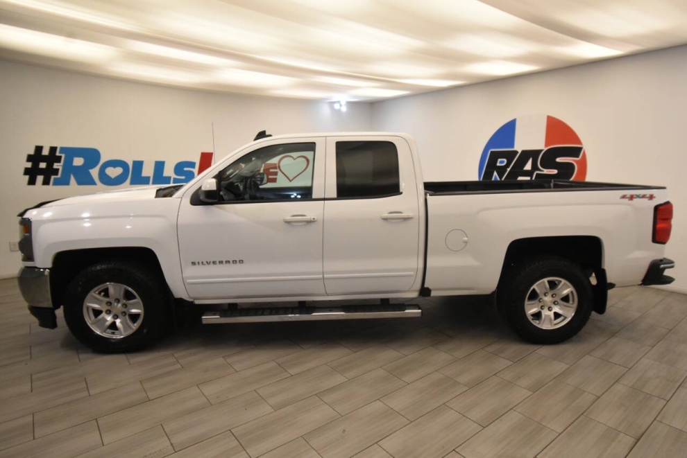 2017 Chevrolet Silverado 1500 LT 4x4 4dr Double Cab 6.5 ft. SB, White, Mileage: 105,262 - photo 1