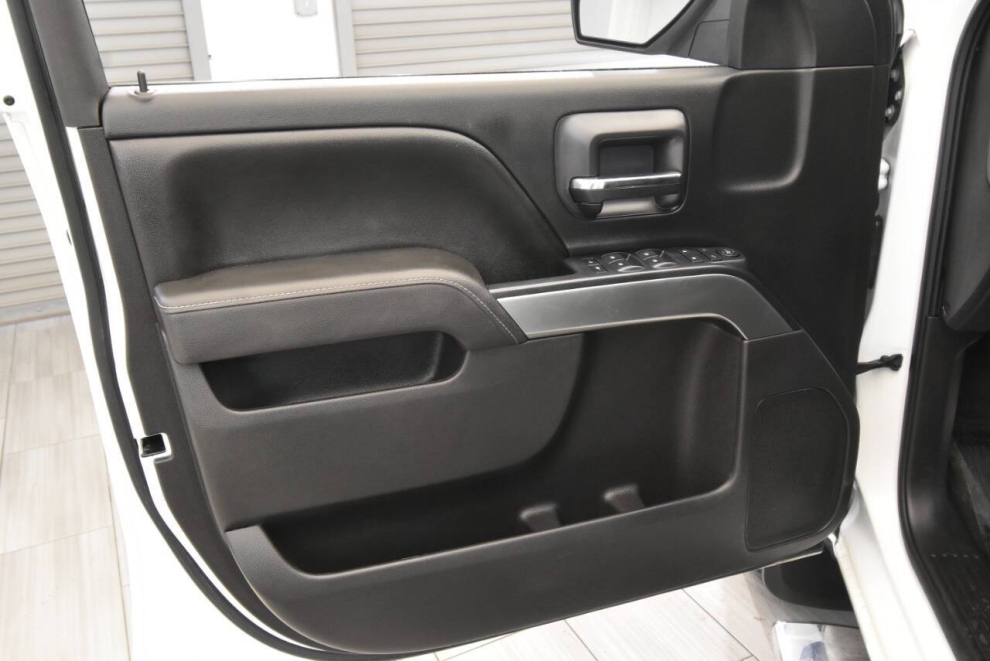 2017 Chevrolet Silverado 1500 LT 4x4 4dr Double Cab 6.5 ft. SB, White, Mileage: 105,262 - photo 12