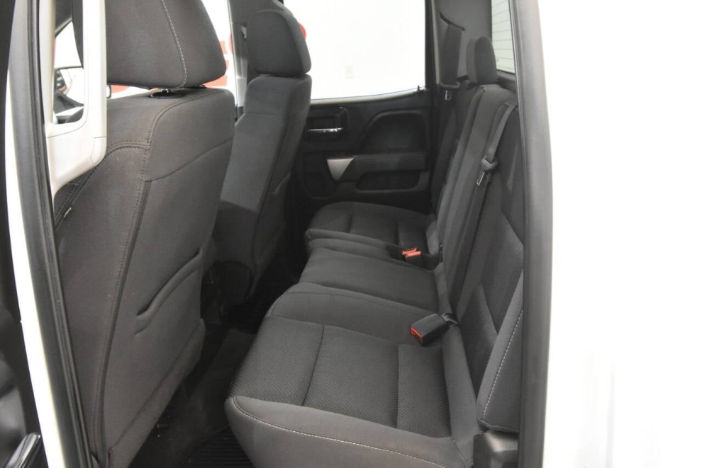 2017 Chevrolet Silverado 1500 LT 4x4 4dr Double Cab 6.5 ft. SB, White, Mileage: 105,262 - photo 13
