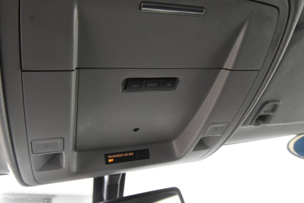 2017 Chevrolet Silverado 1500 LT 4x4 4dr Double Cab 6.5 ft. SB, White, Mileage: 105,262 - photo 28