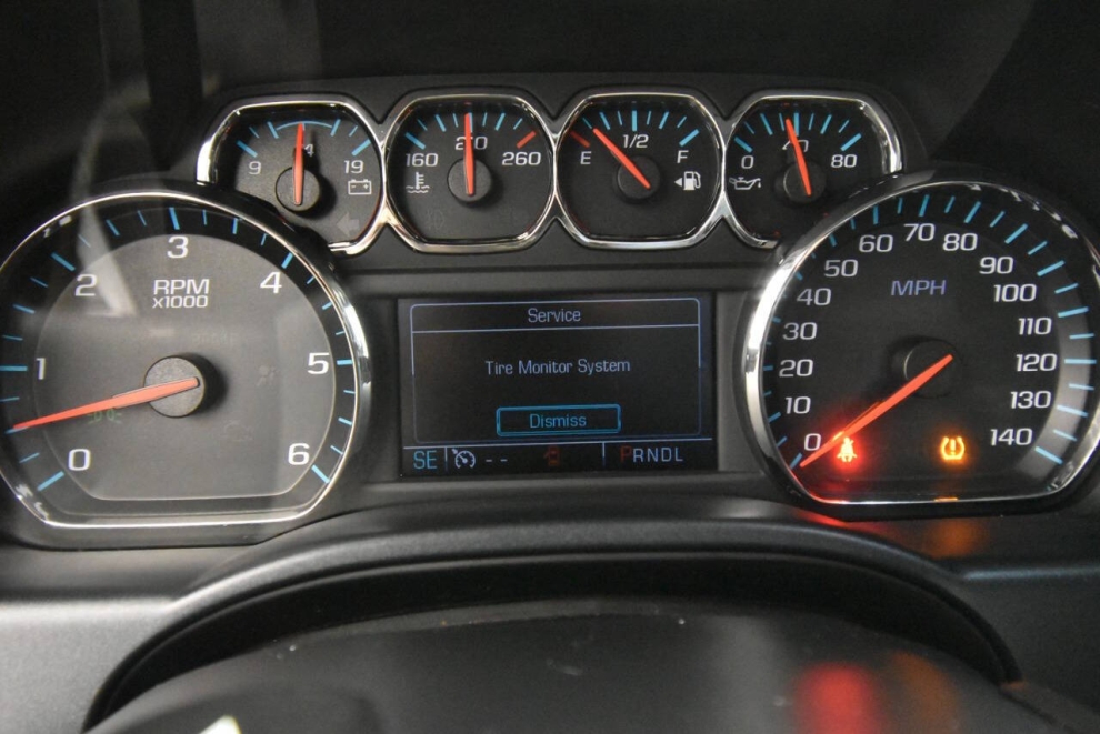 2017 Chevrolet Silverado 1500 LT 4x4 4dr Double Cab 6.5 ft. SB, White, Mileage: 105,262 - photo 29