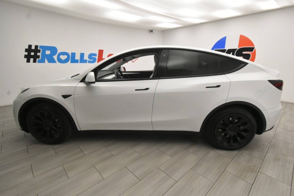 2023 Tesla Model Y Base AWD 4dr Crossover, White, Mileage: 60,039 - photo 1