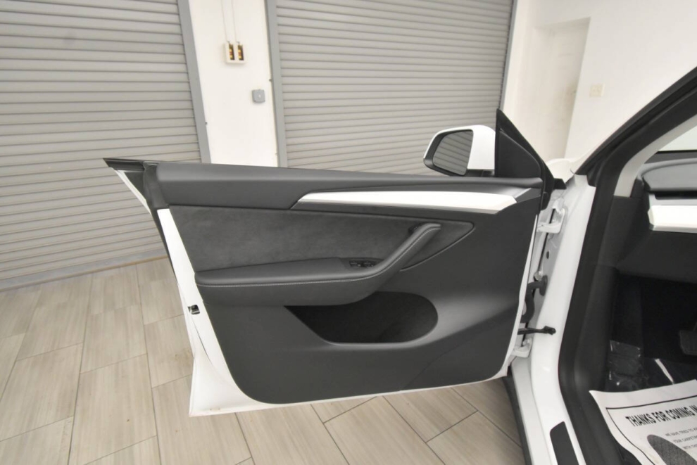 2023 Tesla Model Y Base AWD 4dr Crossover, White, Mileage: 60,039 - photo 16
