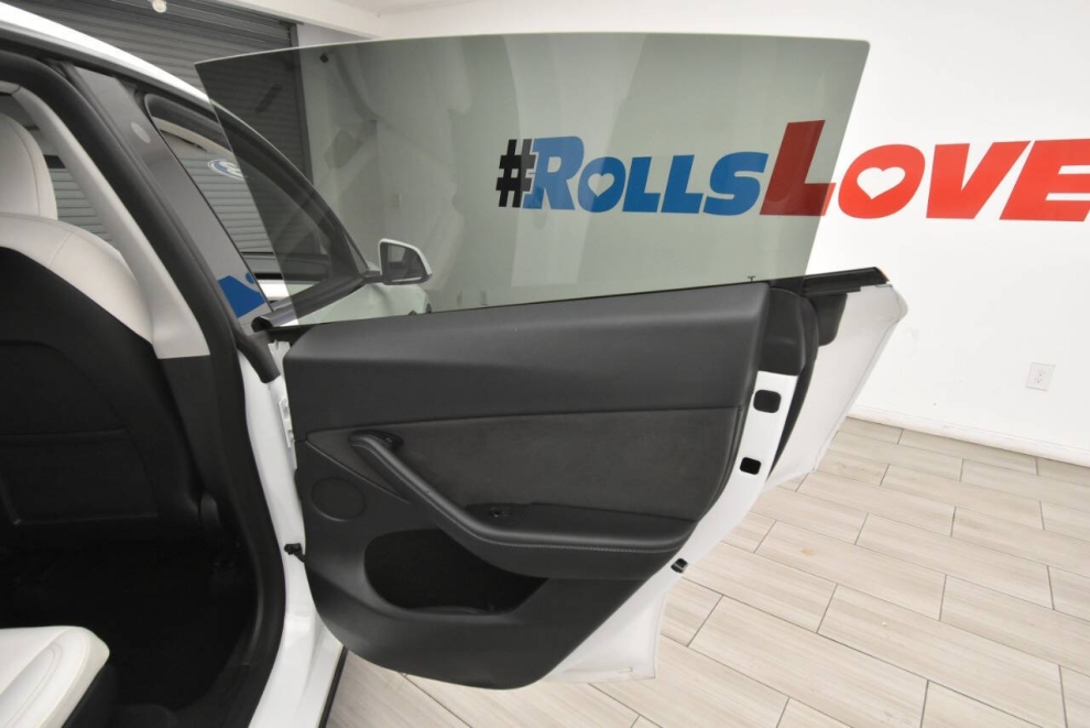 2023 Tesla Model Y Base AWD 4dr Crossover, White, Mileage: 60,039 - photo 24