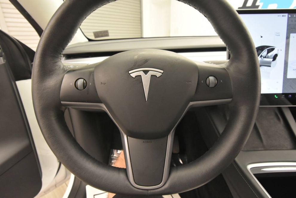2023 Tesla Model Y Base AWD 4dr Crossover, White, Mileage: 60,039 - photo 27
