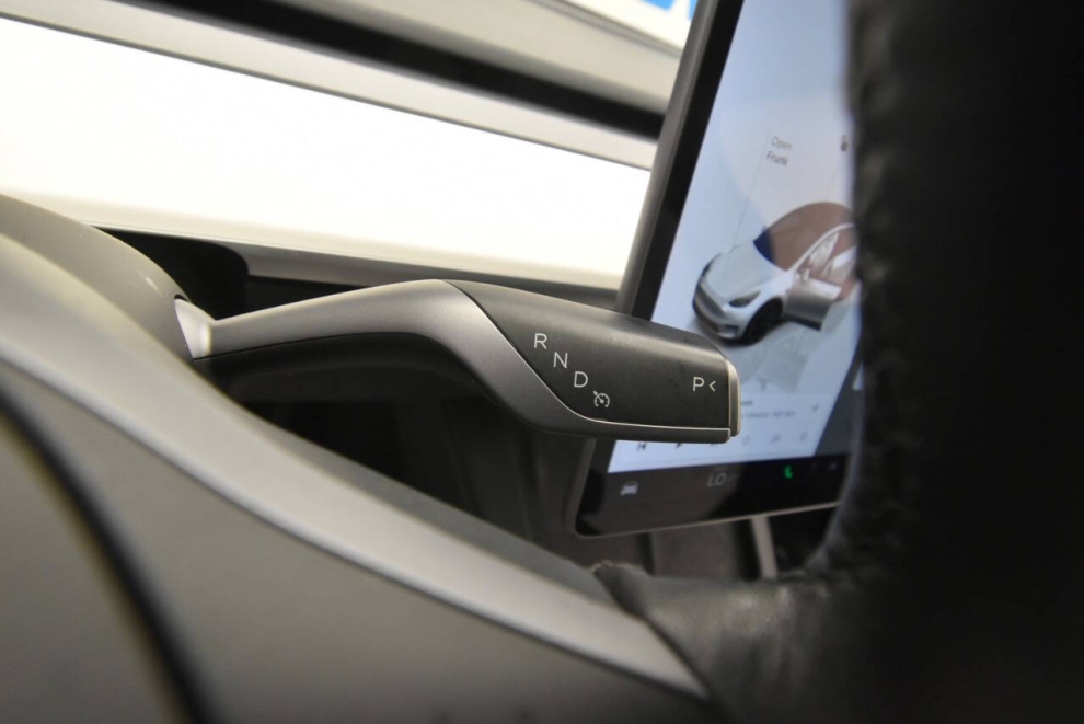 2023 Tesla Model Y Base AWD 4dr Crossover, White, Mileage: 60,039 - photo 31