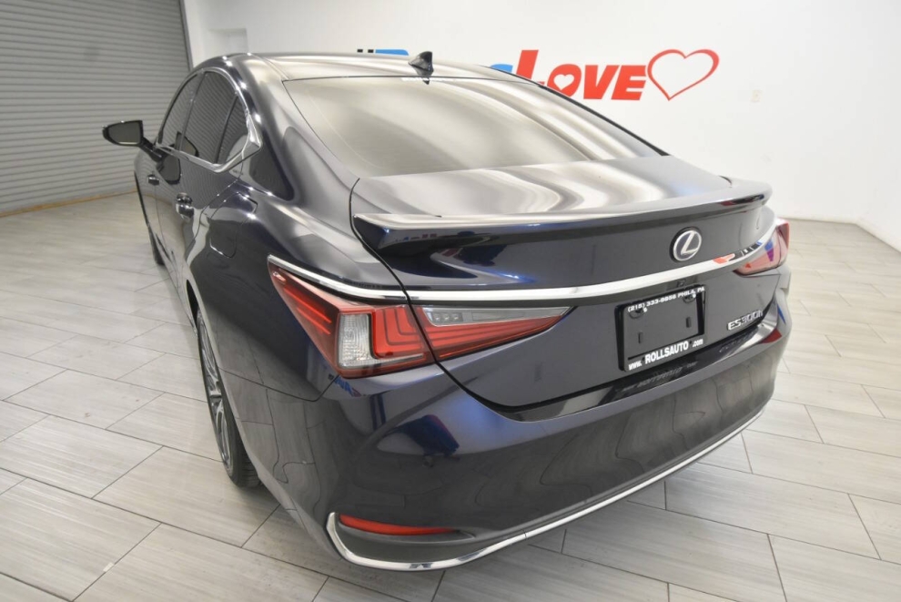 2019 Lexus ES 300h Base 4dr Sedan, Blue, Mileage: 77,598 - photo 2