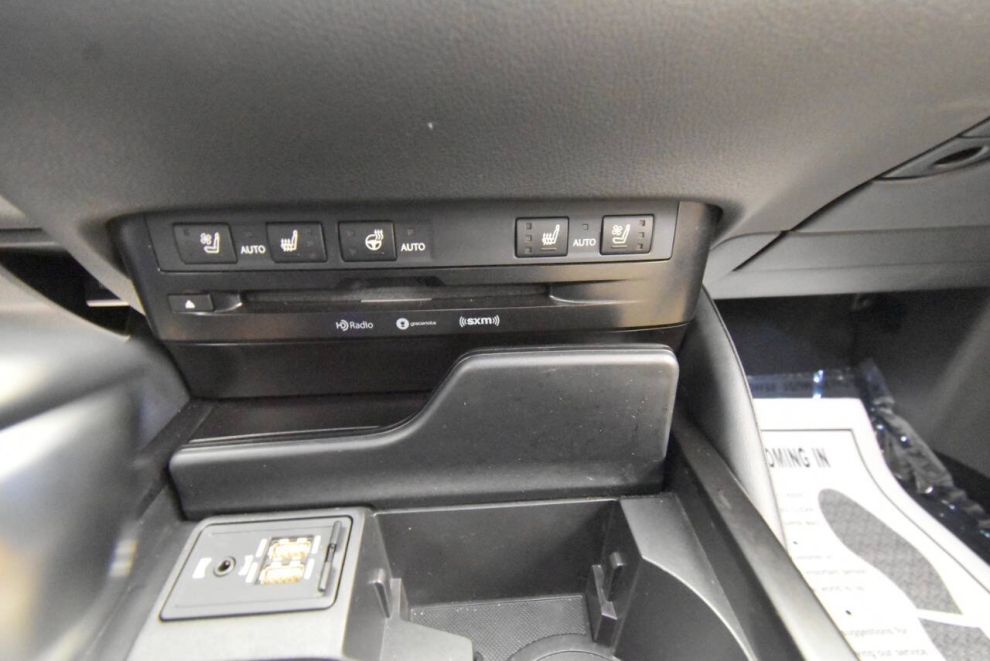 2019 Lexus ES 300h Base 4dr Sedan, Blue, Mileage: 77,598 - photo 29