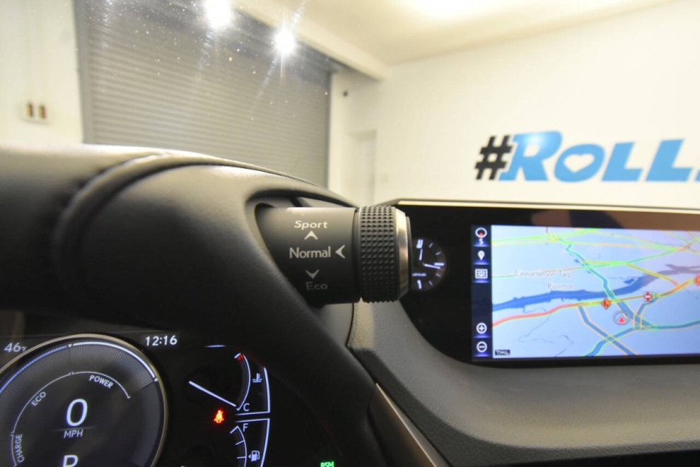 2019 Lexus ES 300h Base 4dr Sedan, Blue, Mileage: 77,598 - photo 38