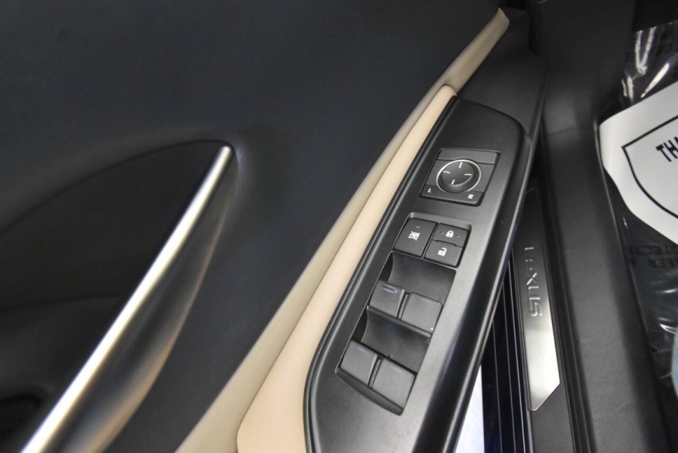 2019 Lexus ES 300h Base 4dr Sedan, Blue, Mileage: 77,598 - photo 41