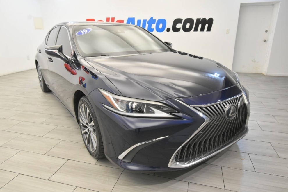 2019 Lexus ES 300h Base 4dr Sedan, Blue, Mileage: 77,598 - photo 6