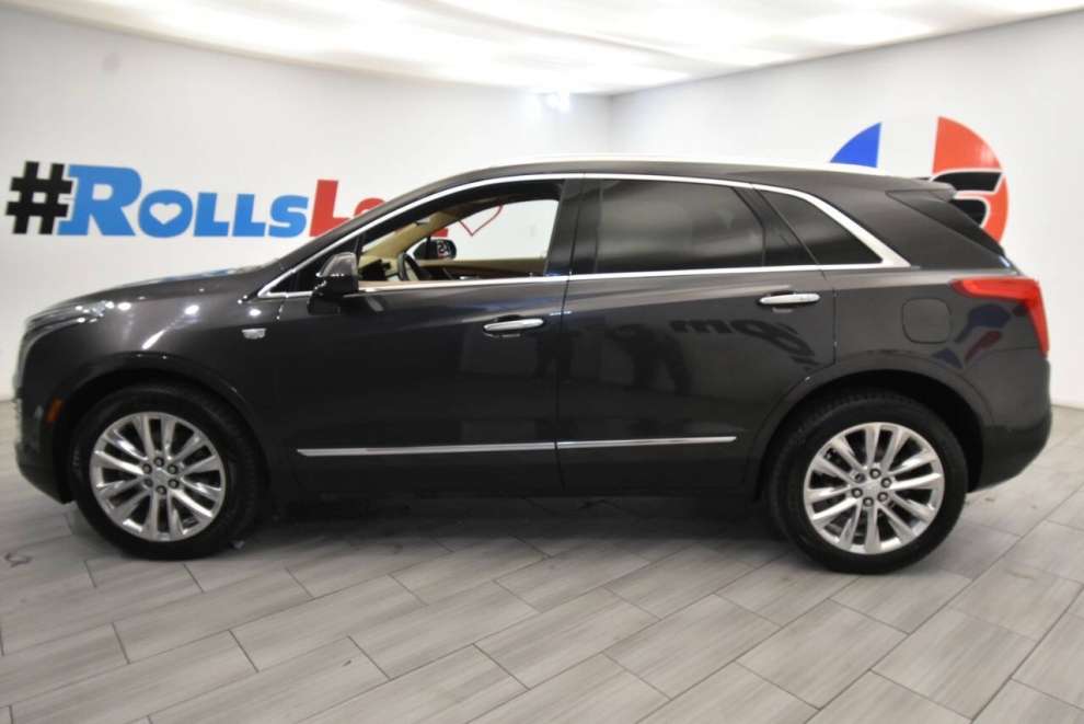 2017 Cadillac XT5 Platinum 4x4 4dr SUV, Charcoal, Mileage: 49,692 - photo 1