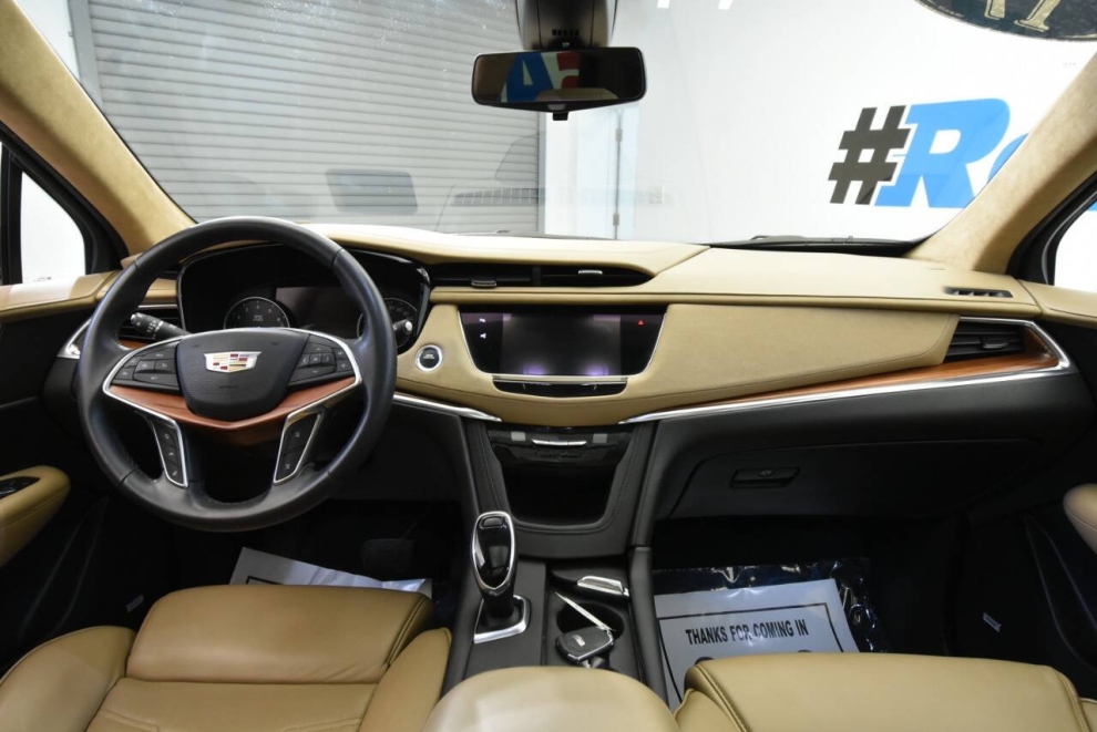 2017 Cadillac XT5 Platinum 4x4 4dr SUV, Charcoal, Mileage: 49,692 - photo 18