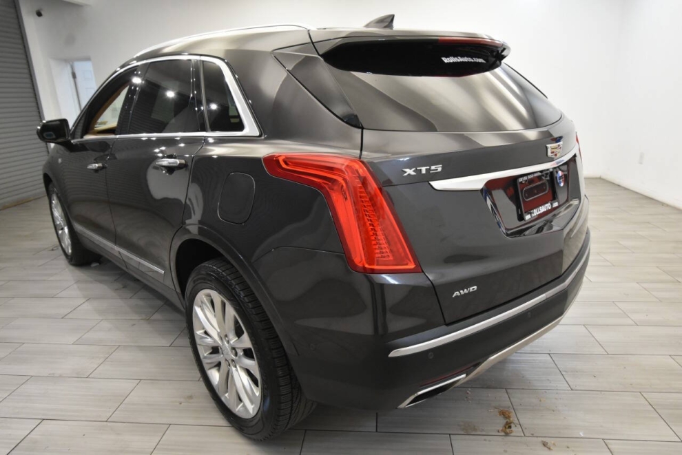 2017 Cadillac XT5 Platinum 4x4 4dr SUV, Charcoal, Mileage: 49,692 - photo 2