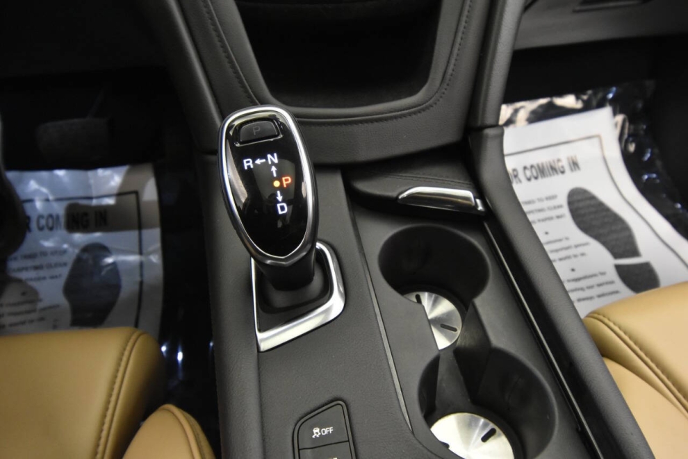 2017 Cadillac XT5 Platinum 4x4 4dr SUV, Charcoal, Mileage: 49,692 - photo 20