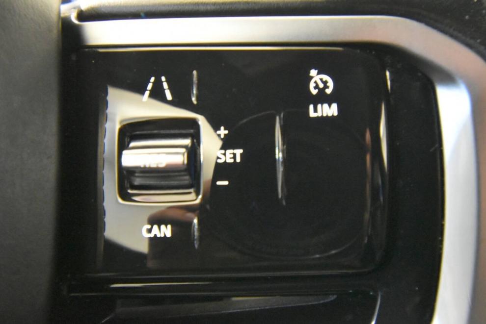 2022 Land Rover Range Rover Velar P250 R Dynamic S AWD 4dr SUV, White, Mileage: 79,594 - photo 39