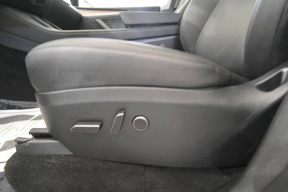 2023 Tesla Model Y Long Range AWD 4dr Crossover, White, Mileage: 76,427 - photo 16