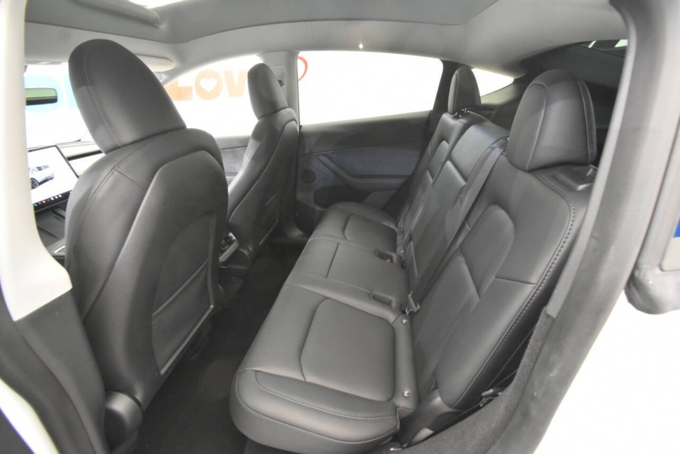 2023 Tesla Model Y Long Range AWD 4dr Crossover, White, Mileage: 76,427 - photo 18
