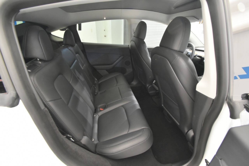 2023 Tesla Model Y Long Range AWD 4dr Crossover, White, Mileage: 76,427 - photo 24