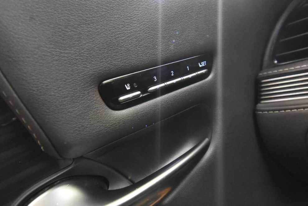 2018 Lexus LS 500 Base AWD 4dr Sedan, Blue, Mileage: 95,698 - photo 27