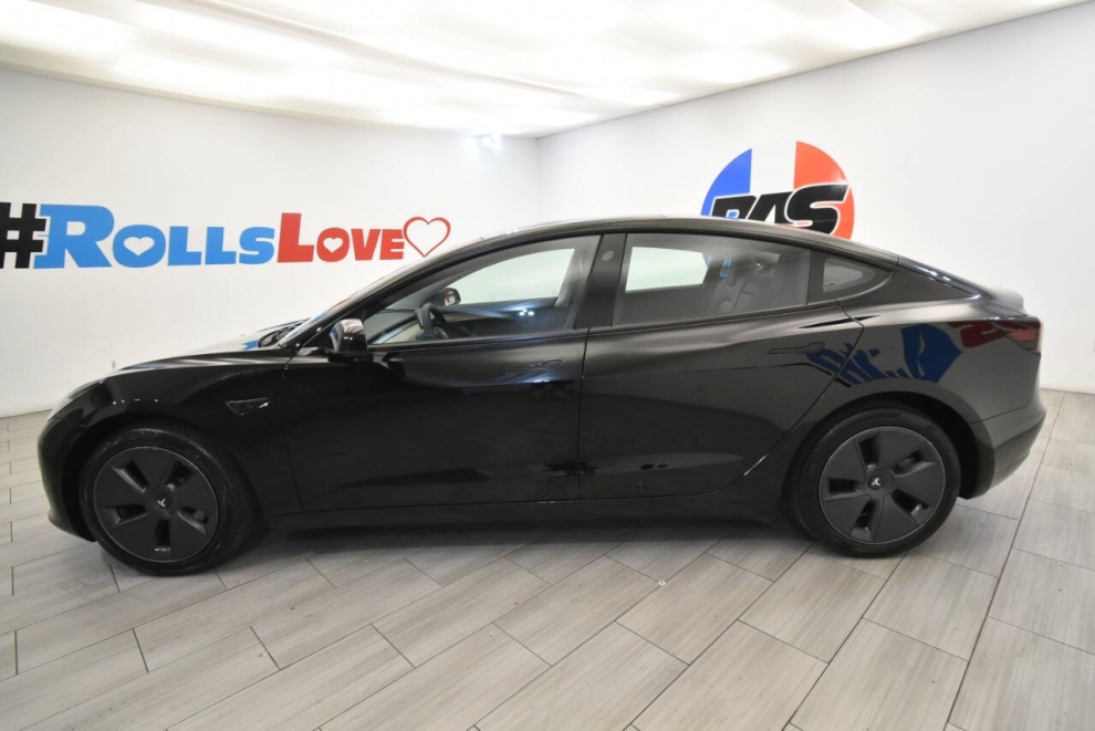 2023 Tesla Model 3 Base 4dr Sedan, Negro, Mileage: 28,496 - photo 1