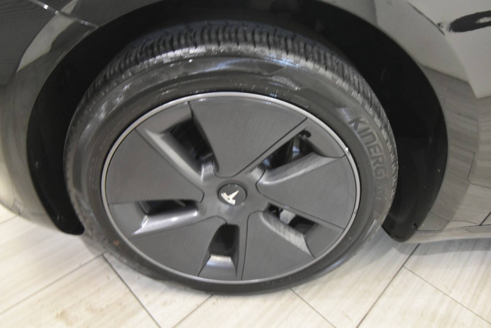 2023 Tesla Model 3 Base 4dr Sedan, Negro, Mileage: 28,496 - photo 9