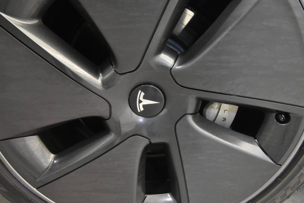 2023 Tesla Model 3 Base 4dr Sedan, Gray, Mileage: 35,496 - photo 11