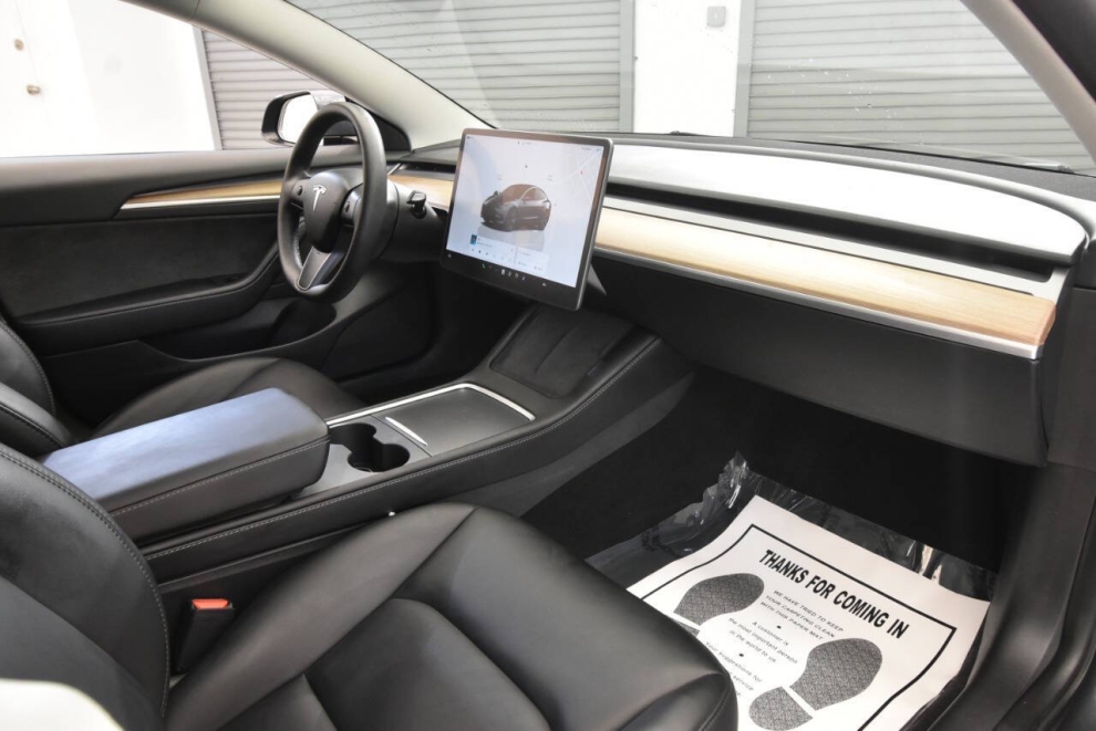 2023 Tesla Model 3 Base 4dr Sedan, Gray, Mileage: 35,496 - photo 20