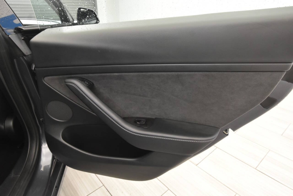 2023 Tesla Model 3 Base 4dr Sedan, Gray, Mileage: 35,496 - photo 24