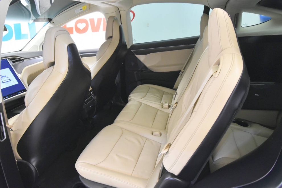 2017 Tesla Model X, Blanco, Mileage: 101,661 - photo 16