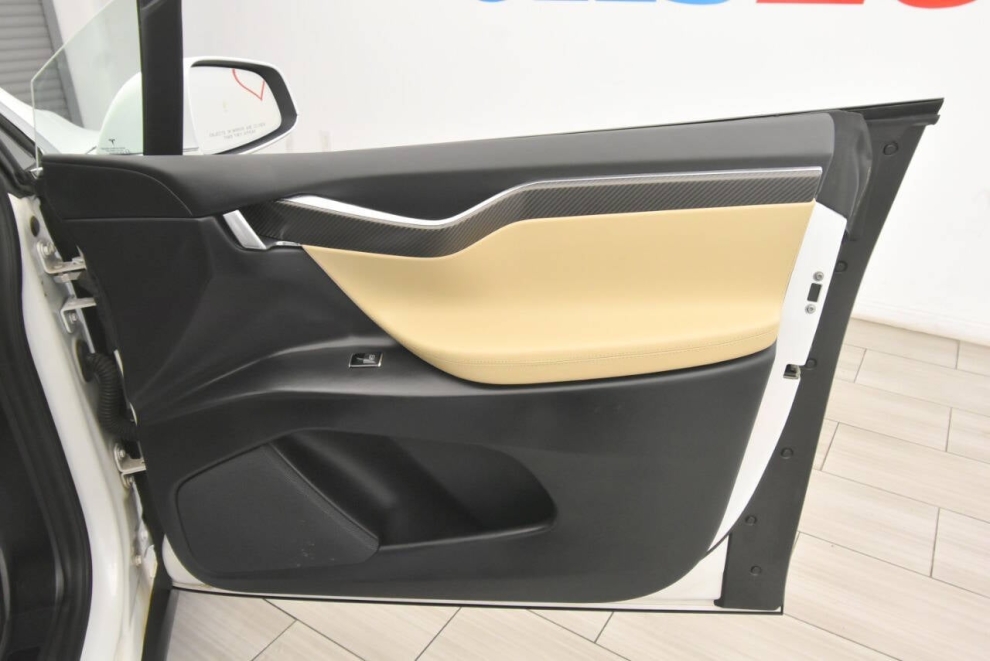 2017 Tesla Model X, Blanco, Mileage: 101,661 - photo 24