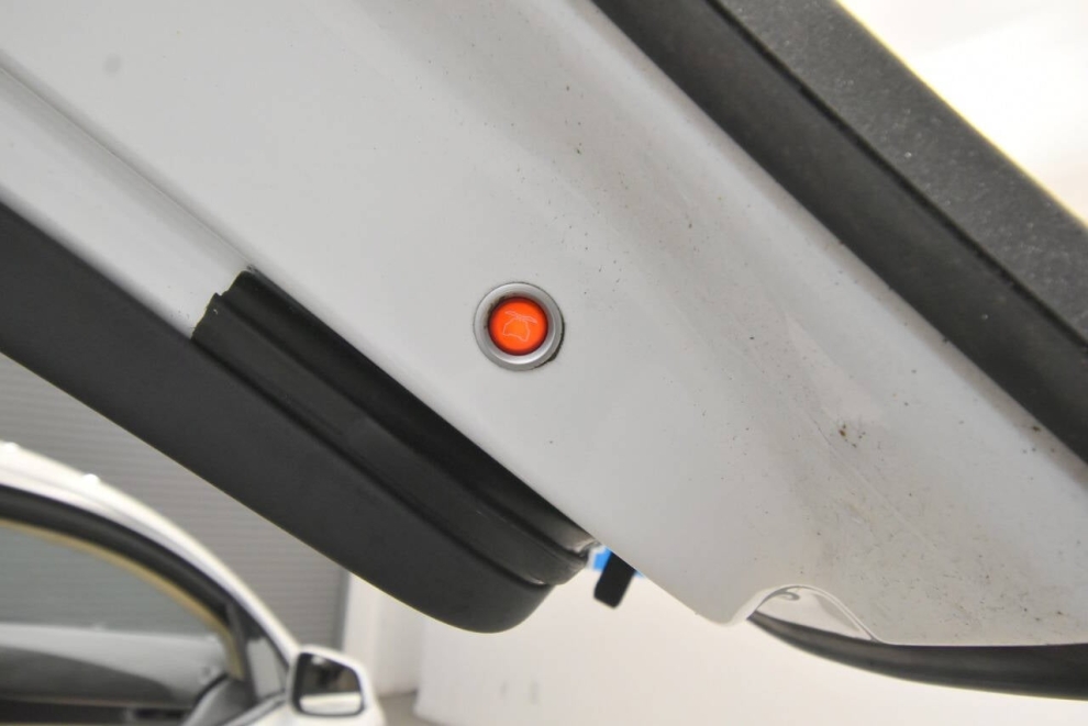 2017 Tesla Model X, Blanco, Mileage: 101,661 - photo 28