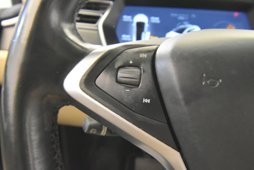 2017 Tesla Model X, Blanco, Mileage: 101,661 - photo 31