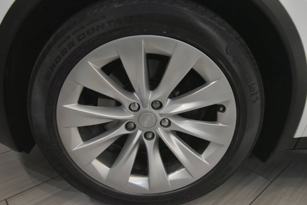 2017 Tesla Model X, Blanco, Mileage: 101,661 - photo 9