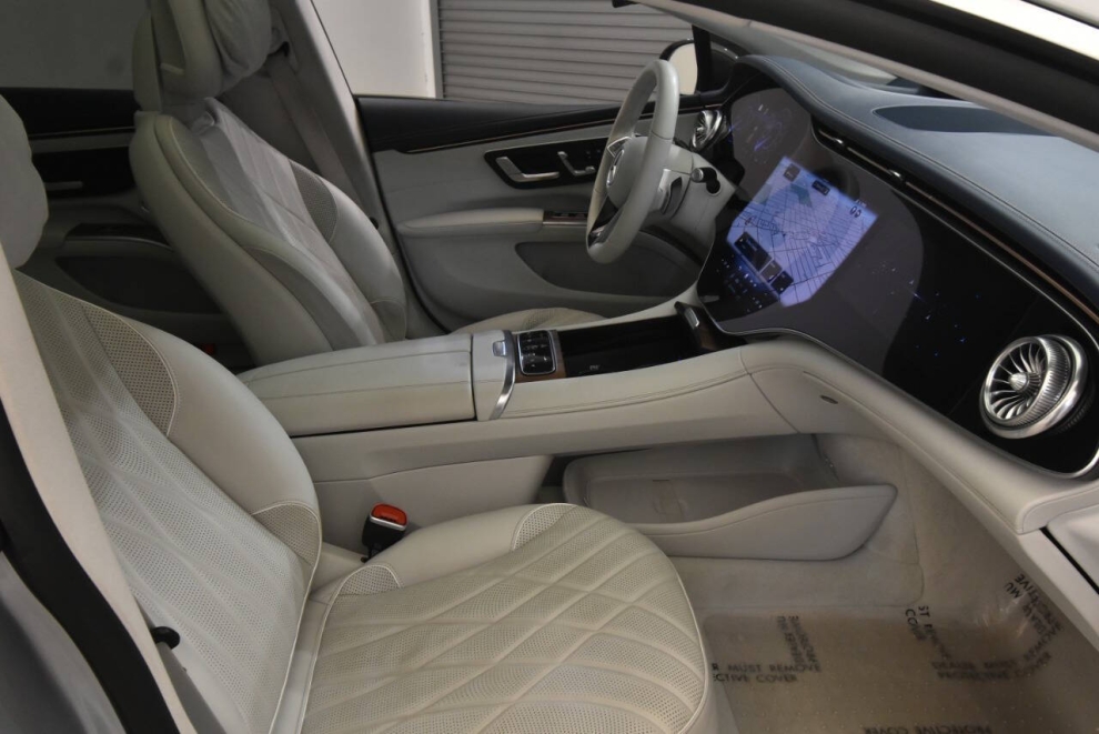 2022 Mercedes-Benz EQS EQS 580 4MATIC AWD 4dr Sedan, Silver, Mileage: 72,700 - photo 19