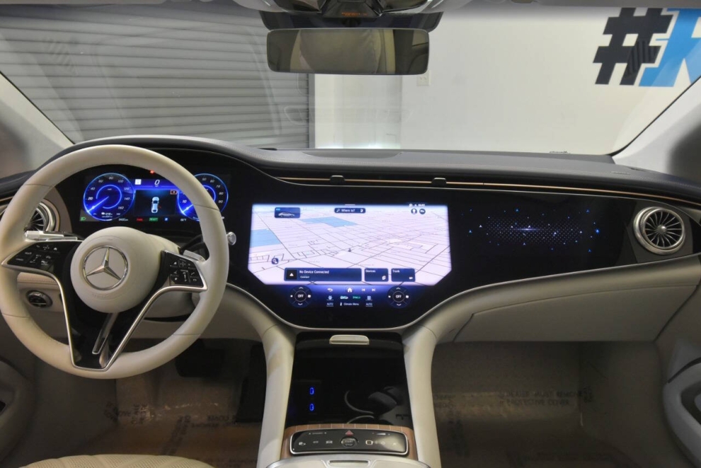 2022 Mercedes-Benz EQS EQS 580 4MATIC AWD 4dr Sedan, Silver, Mileage: 72,700 - photo 24