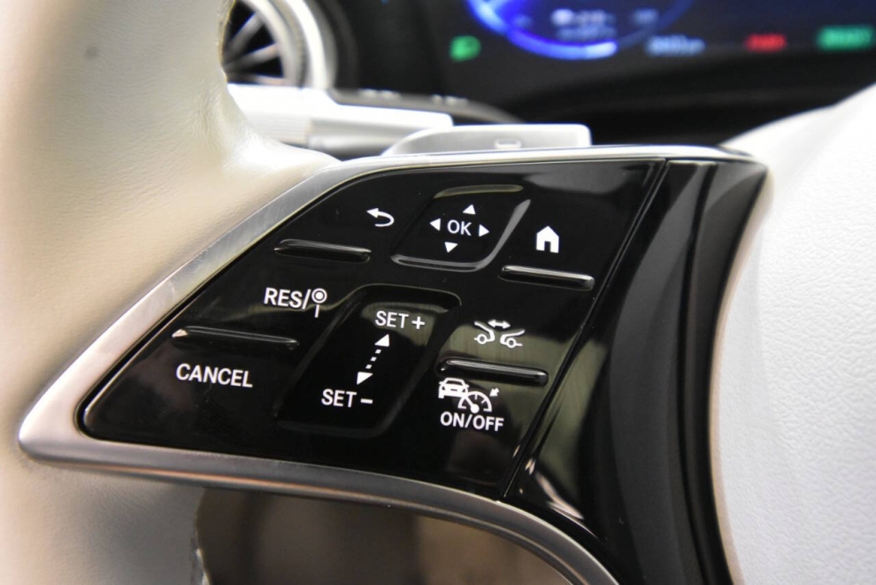 2022 Mercedes-Benz EQS EQS 580 4MATIC AWD 4dr Sedan, Silver, Mileage: 72,700 - photo 31