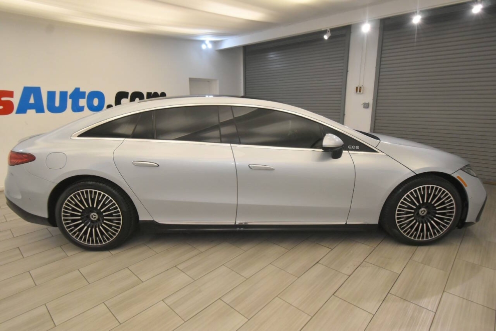 2022 Mercedes-Benz EQS EQS 580 4MATIC AWD 4dr Sedan, Silver, Mileage: 72,700 - photo 5