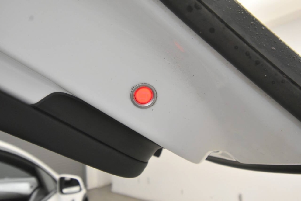 2020 Tesla Model X Long Range AWD 4dr SUV, White, Mileage: 125,565 - photo 25